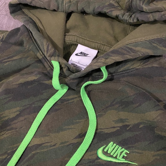 NIKE HOODIE - Picture 2 of 2